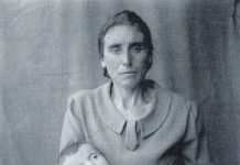 “Non aprire che all’oscuro”