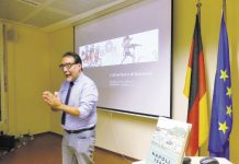 Scienziati italiani a scuola