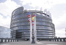 Unione europea: Ungheria e Polonia confermano il veto al bilancio, Michel confida nella „magia“