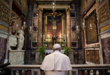 La morte per coronavirus dell’Unione Europea e la figura del Papa nell’emergenza mondiale