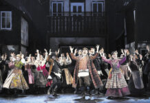 Enrico De Pieri in scena a Saarbrücken.