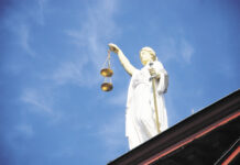 Un anno in Corte d’assise a Karlsruhe – un bilancio preoccupante