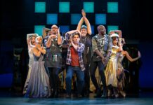 Mrs. Doubtfire a Düsseldorf: la gioia corale di Nicolas Tenerani